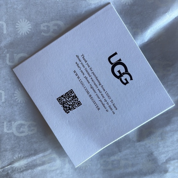 UGG Classic Ultra Mini Boot Women Size 9 - Picture 11 of 11